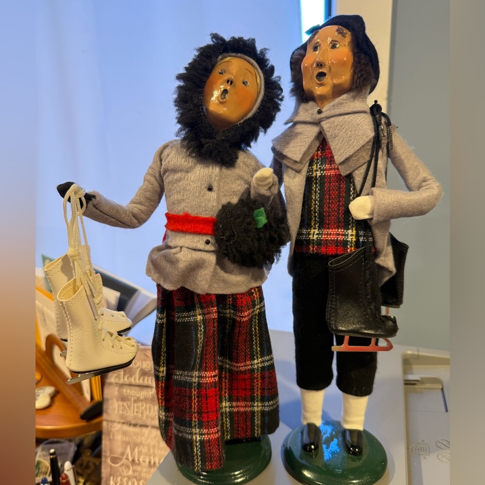 Charming Plaid Byers Choice Carolers Couple with ice skates $85